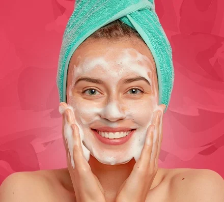 5 Best Body Scrubs That Work on Strawberry Skin