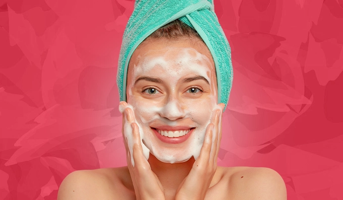 5 Best Body Scrubs That Work on Strawberry Skin